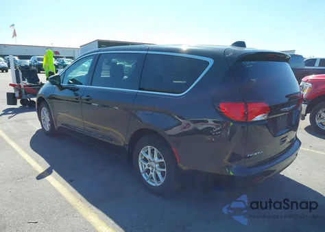 2017 Chrysler Pacifica Lx z USA, uszkodzony, nr VIN 2C4RC1CG0HR522383